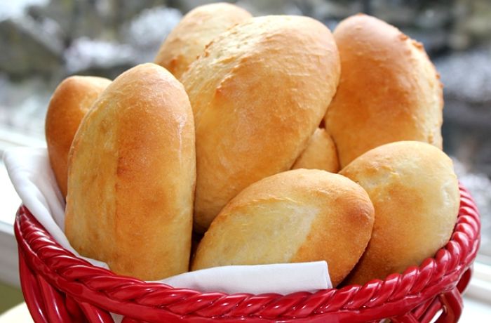 1 ổ bánh mì bao nhiêu calo? 100g bánh mì bao nhiêu calo để giảm cân