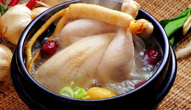 2 cách nấu gà hầm sâm Hàn Quốc vừa ngon miệng vừa bổ dưỡng, cả gia đình thích mê