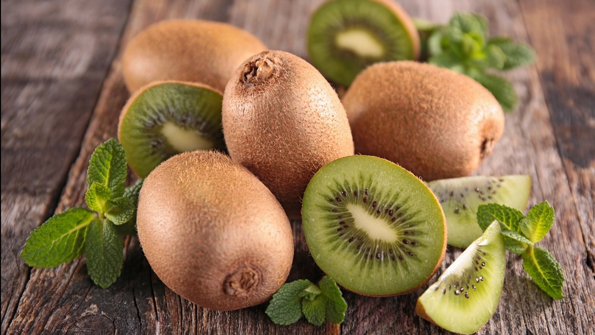Cách ăn kiwi ngon chuẩn giúp bảo toàn giá trị dinh dưỡng tuyệt vời