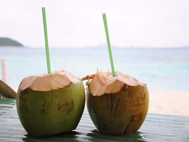 Nước dừa có chất gì mà mang lại nhiều công dụng tuyệt vời đến vậy?